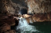 Trekkers start exploring charms of Tu Lan cave in Quang Binh Travel news