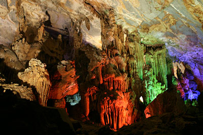 tienson-grotto-phongnha-kebang1 Tien Son Cave