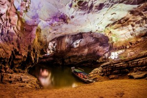 Phong-nha-cave-300x199  Phong Nha Cave - A Magical Beauty
