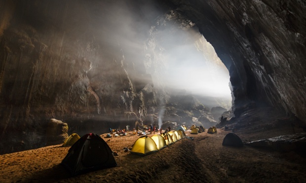 Son-Doong More and more visitors wait for exploring Son Doong cave